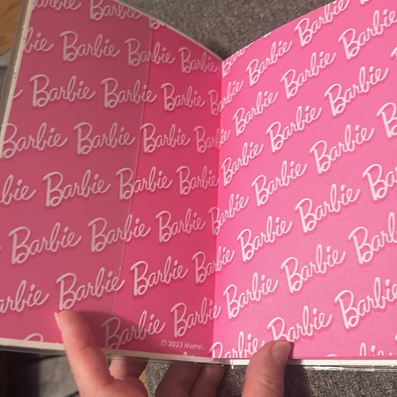 Barbie Notebook - Picture 2 of 4